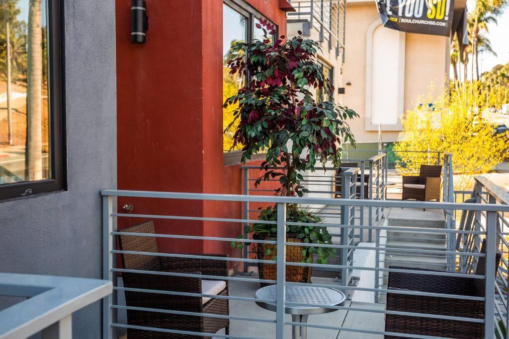 1-Bedroom With Cali King Size Bed In San Diego Exterior foto